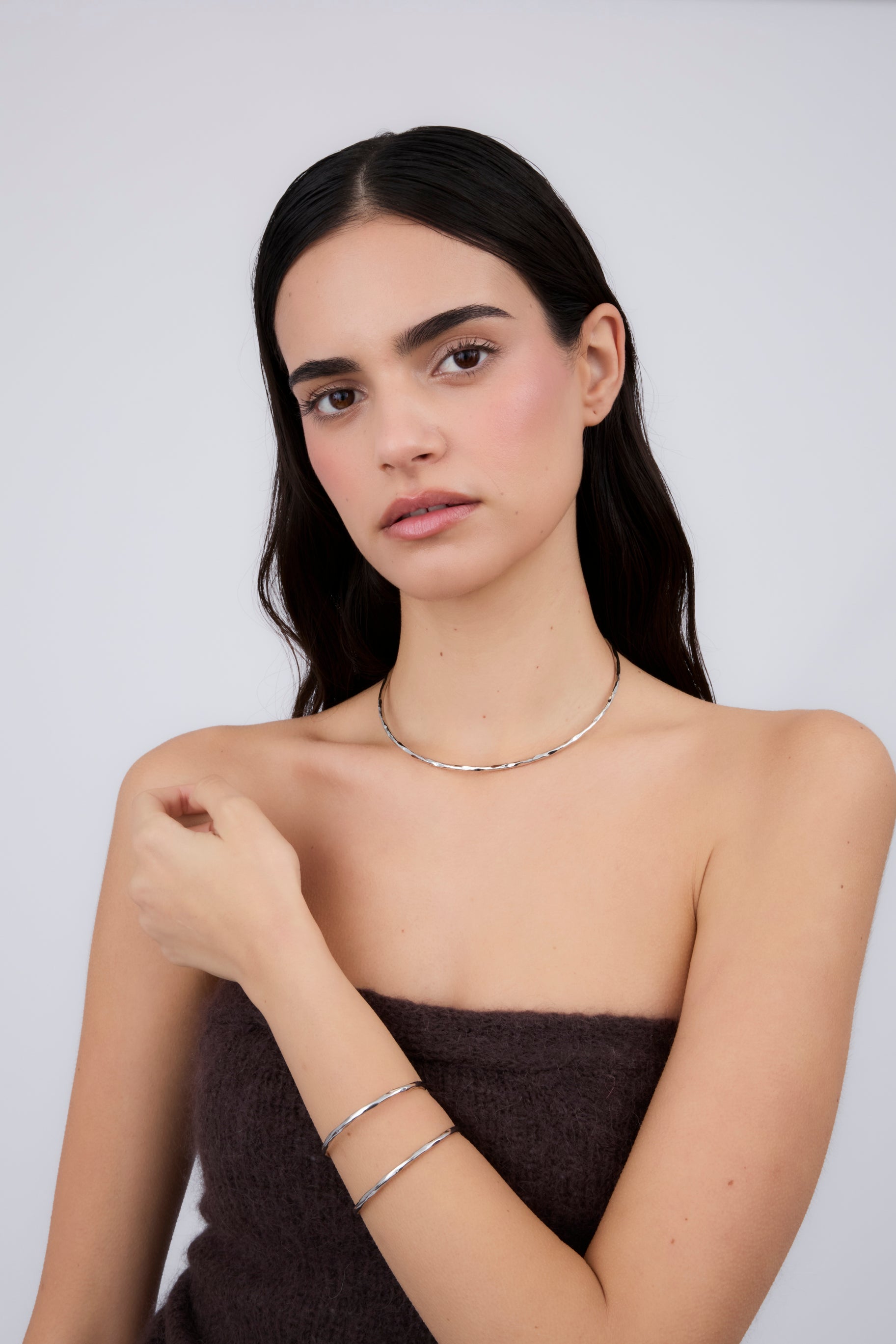 Bracelet fin irrégulier