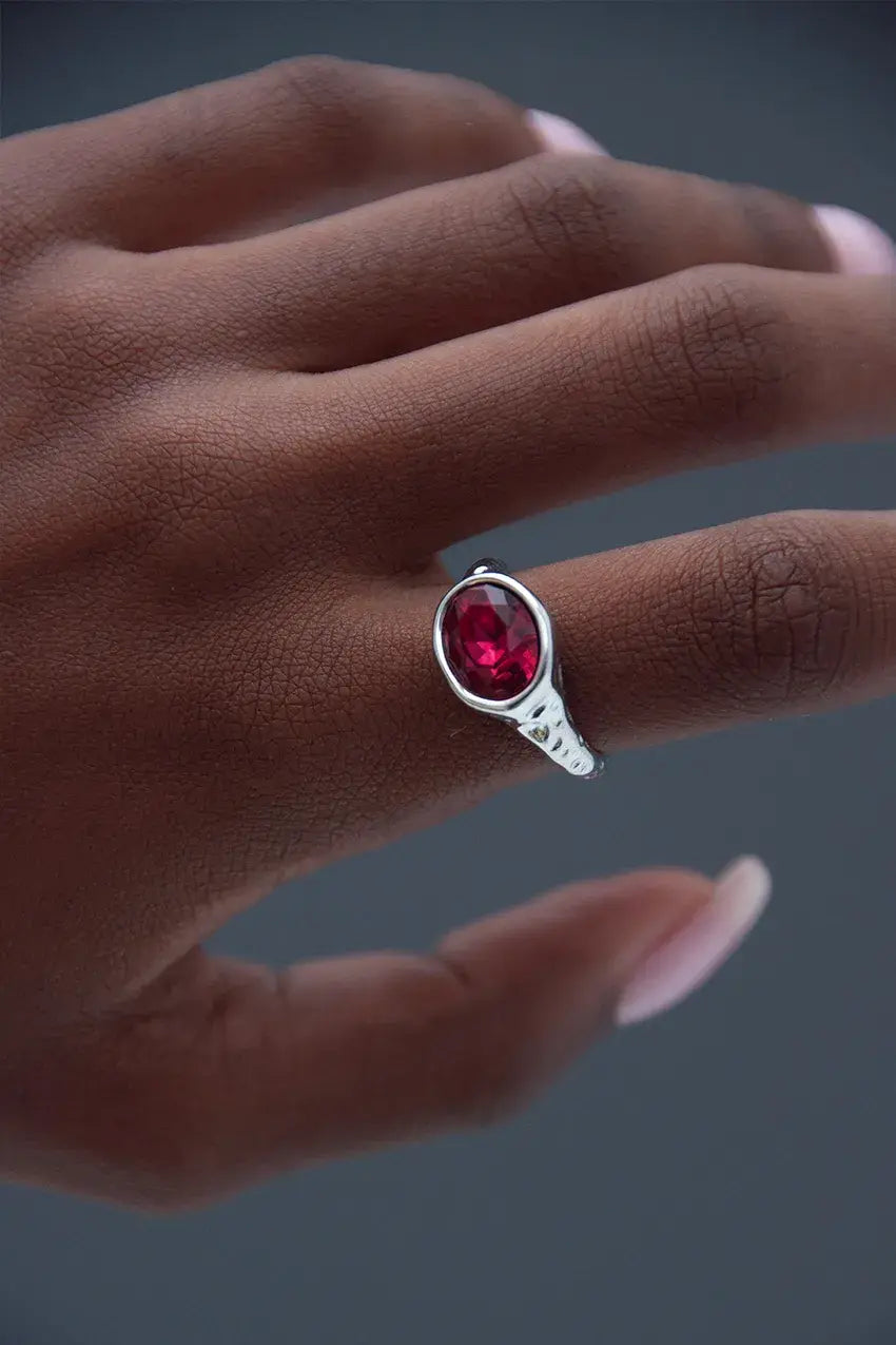 Anillo Cristal Ovalado Granate