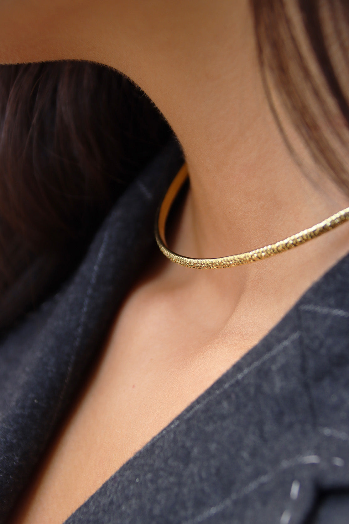 Collier rigide à bulles
