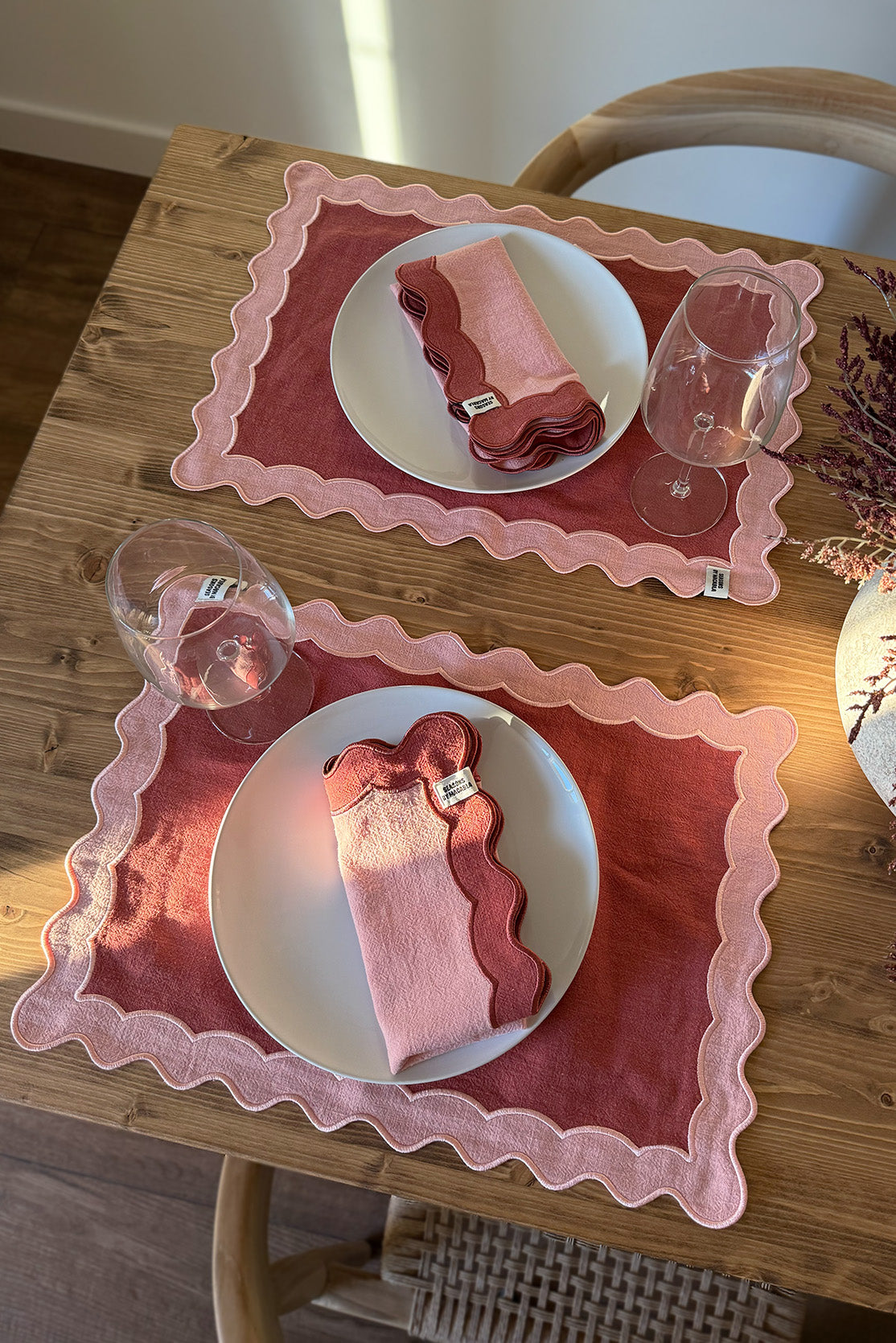 Pink Waves Placemat