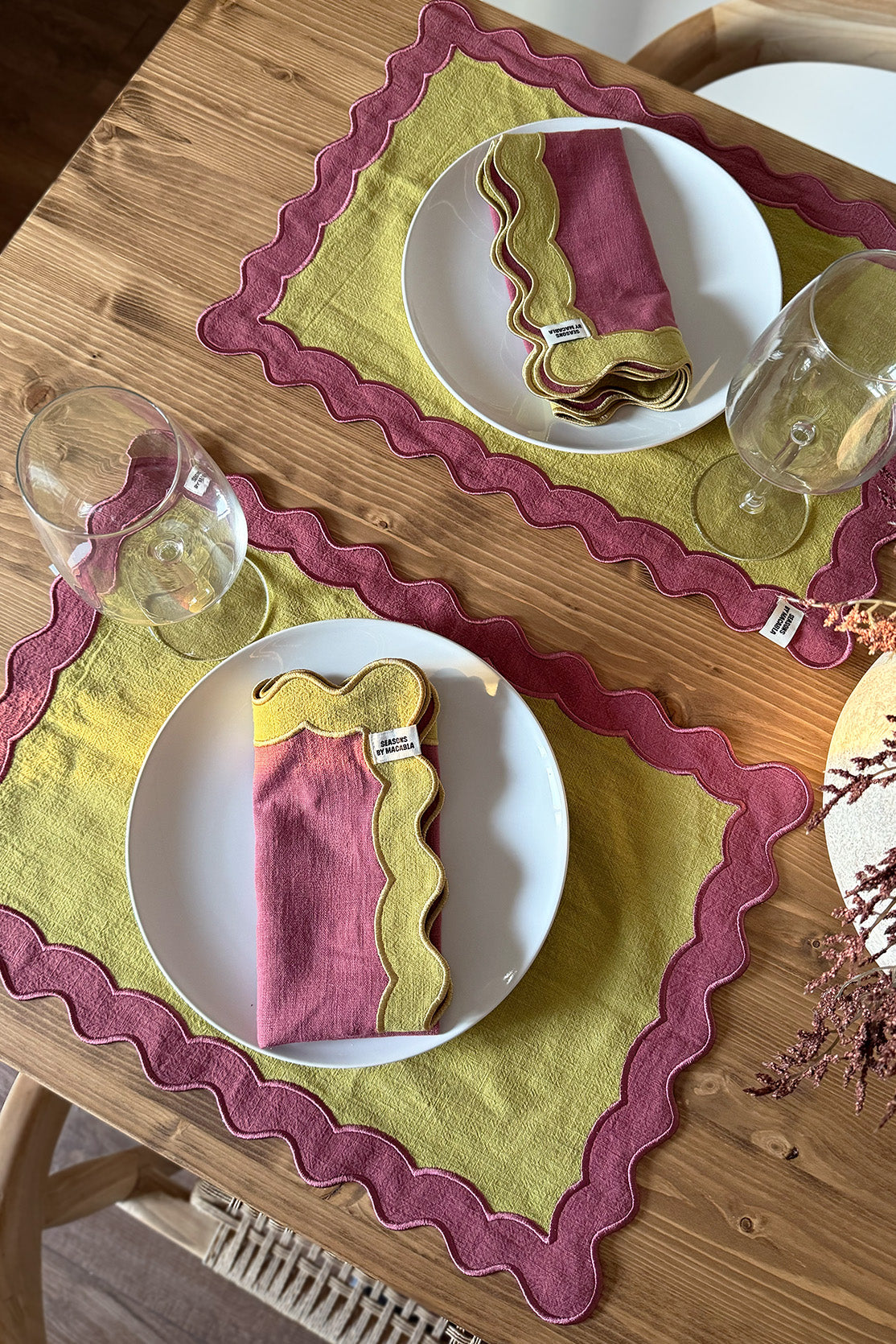 Set De Table Ondulé Pour Le Vin