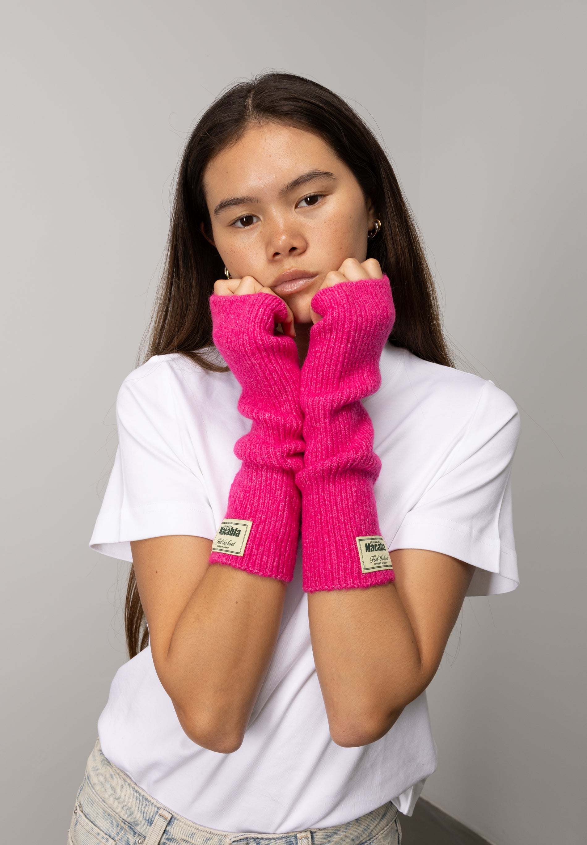 Fuchsia Mittens