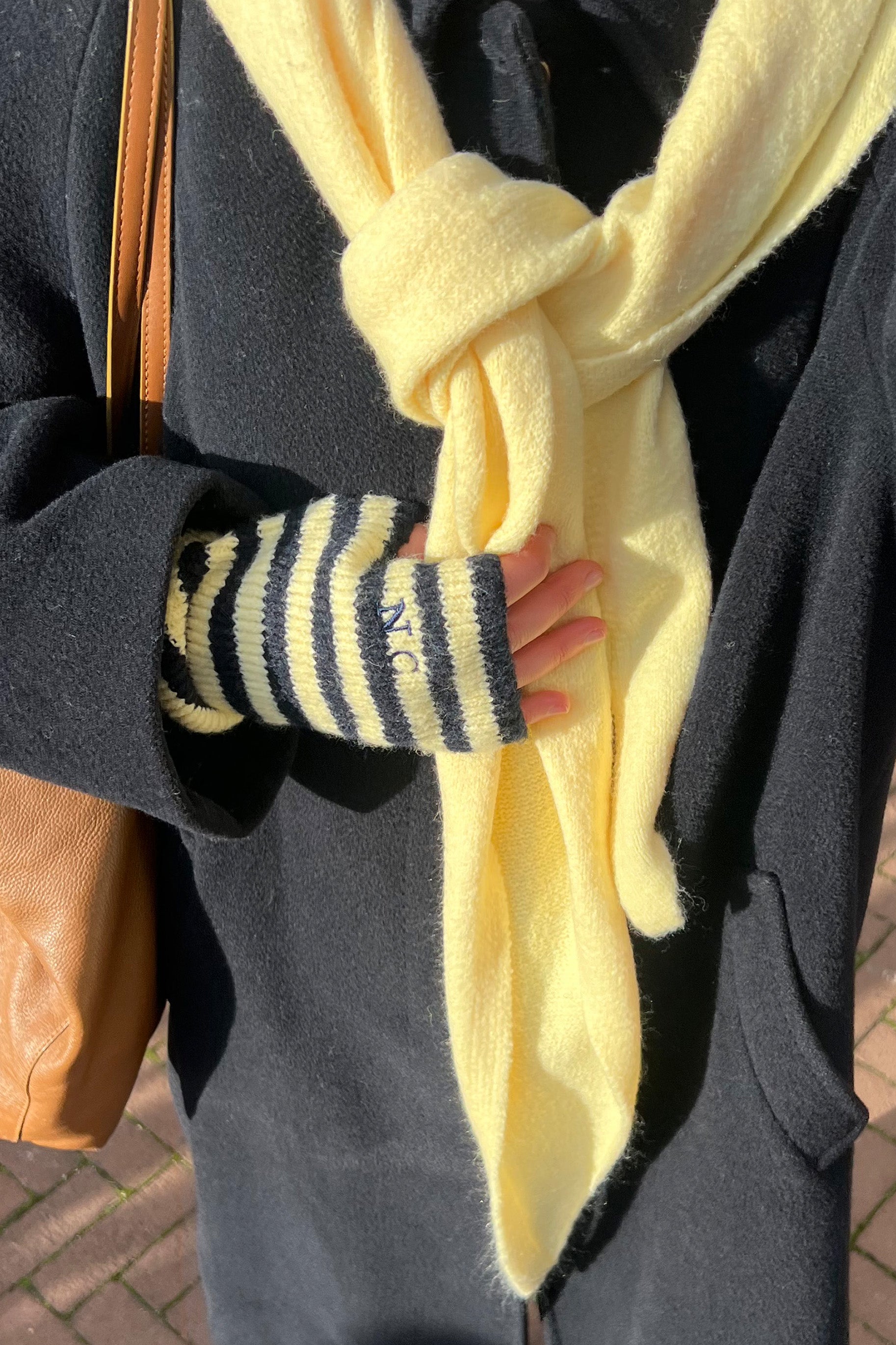 Mitones Marino y Mantequilla