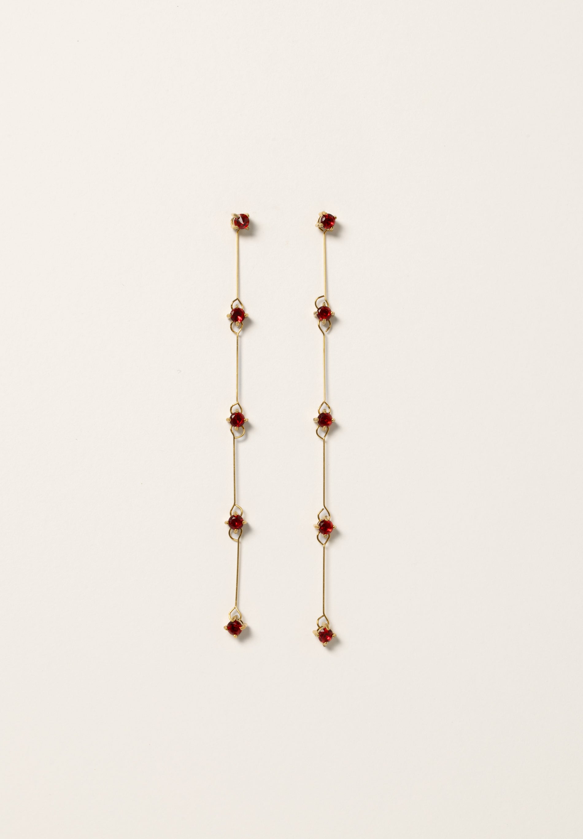 Boucles d'oreilles rouges détachables (paire)