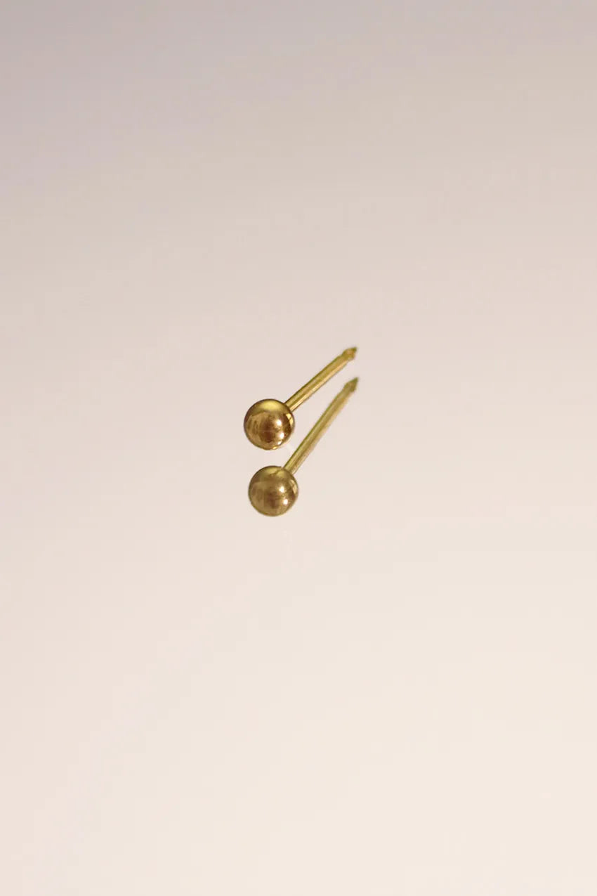 Piercing (piercing exclusively in physical shop)