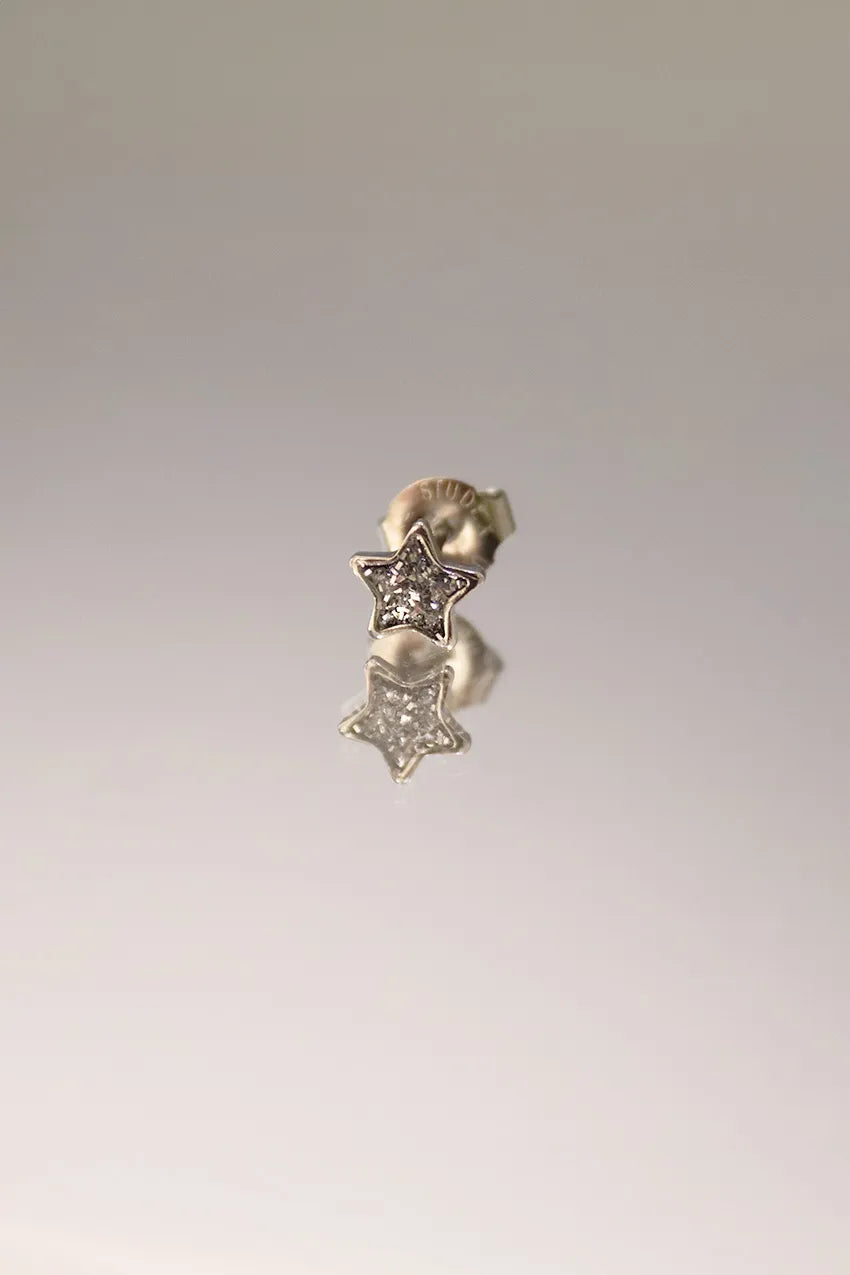 Piercing (piercing exclusively in physical shop)