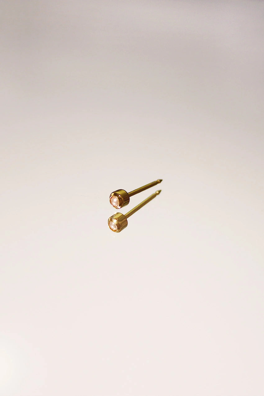 Piercing (piercing exclusively in physical shop)
