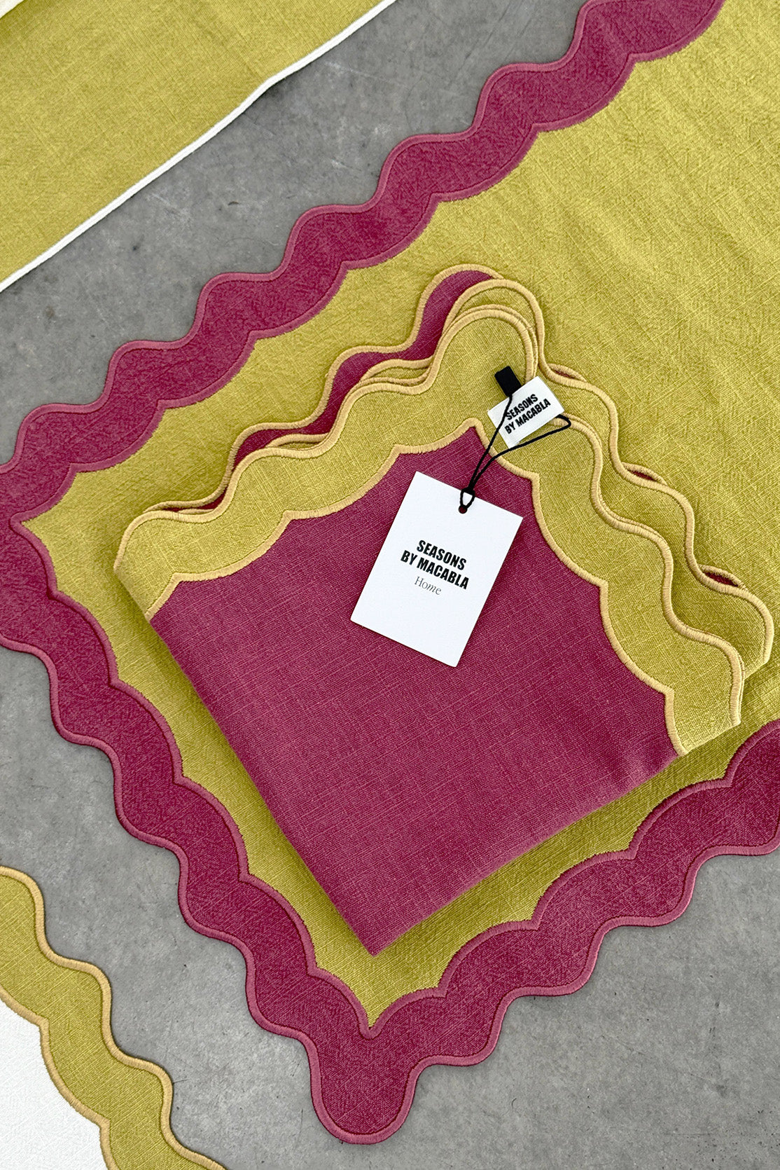 Serviette À Vagues De Vin