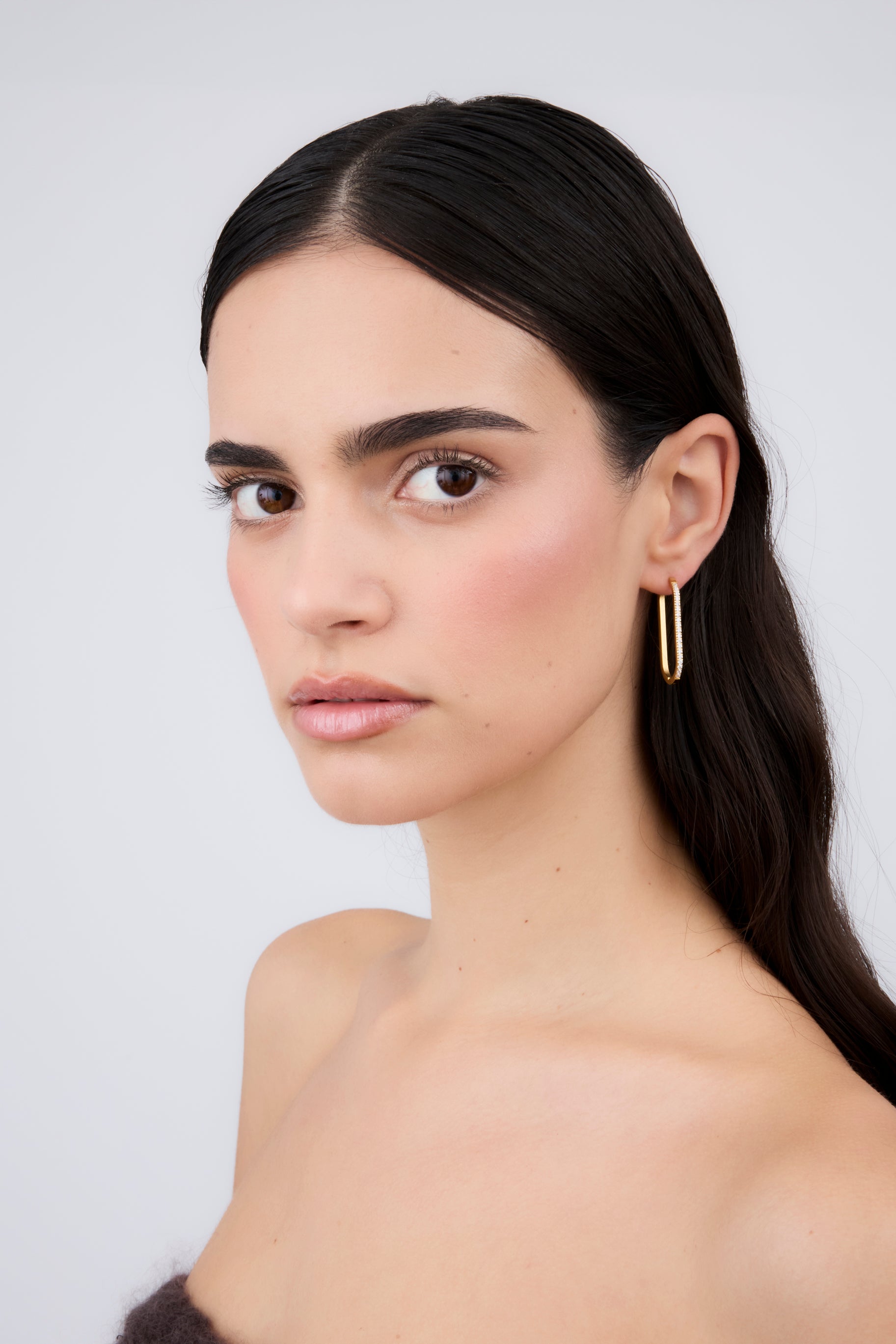 Oval Zircon Earring (Unit)