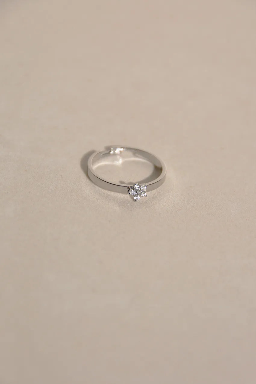 Anello Fiore di Zircone
