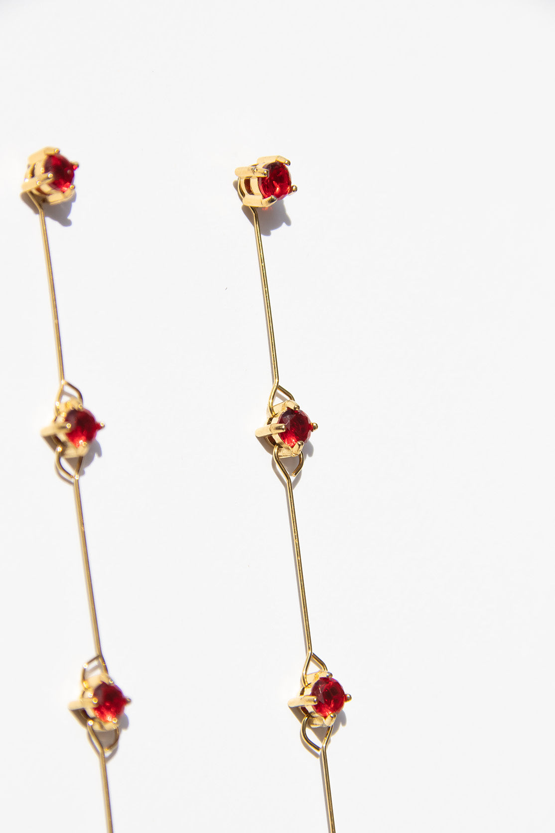 Boucles d'oreilles rouges détachables (paire)