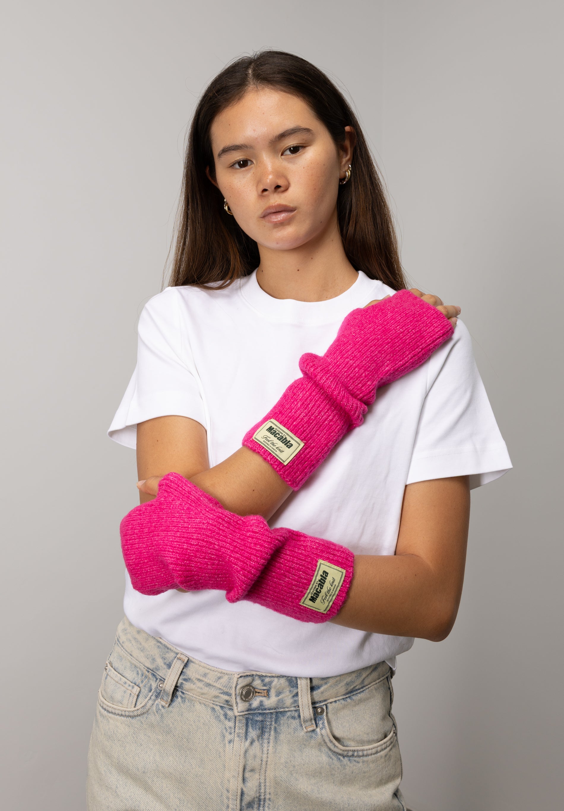 Fuchsia Mittens