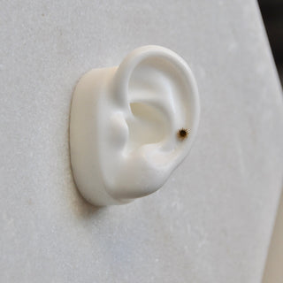 Mini boucle d'oreille à vis et écrou